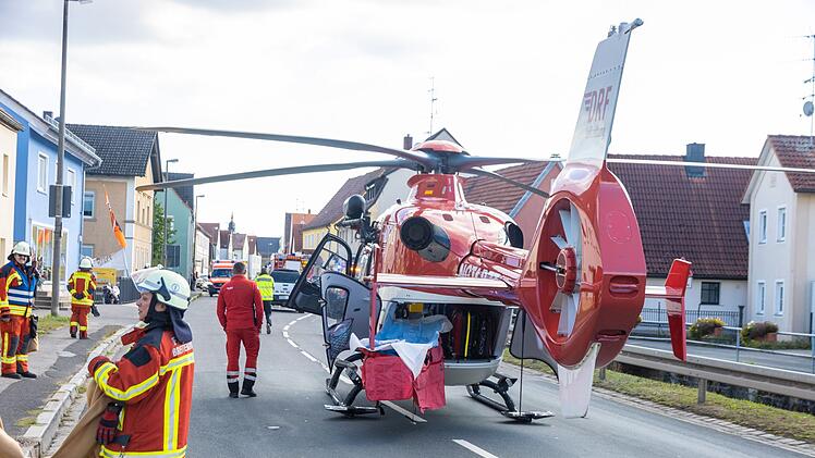 Schwerer Unfall in Breiteng&uuml;&szlig;bach: Kind (3) wird von Auto erfasst und lebensgef&auml;hrlich verletzt