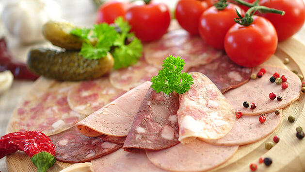 Großer Rückruf von Wurst bei Edeka - "Verletzungs- und Erstickungsgefahr"