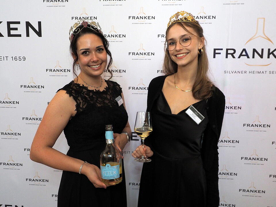 Die 68. Fr&auml;nkische Weink&ouml;nigin wurde gekr&ouml;nt.