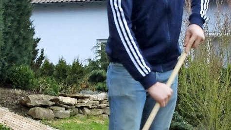 Die "Staaberche Schrubbe" wählten Simon Kraus zum neuen Dritten Vorsitzenden.   Foto: Heike Schülein