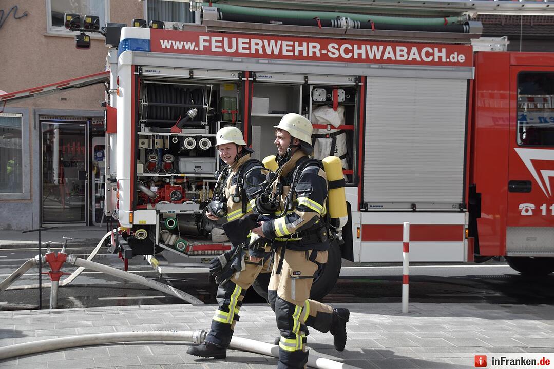Shisha-Bar brennt in Schwabach vollkommen aus