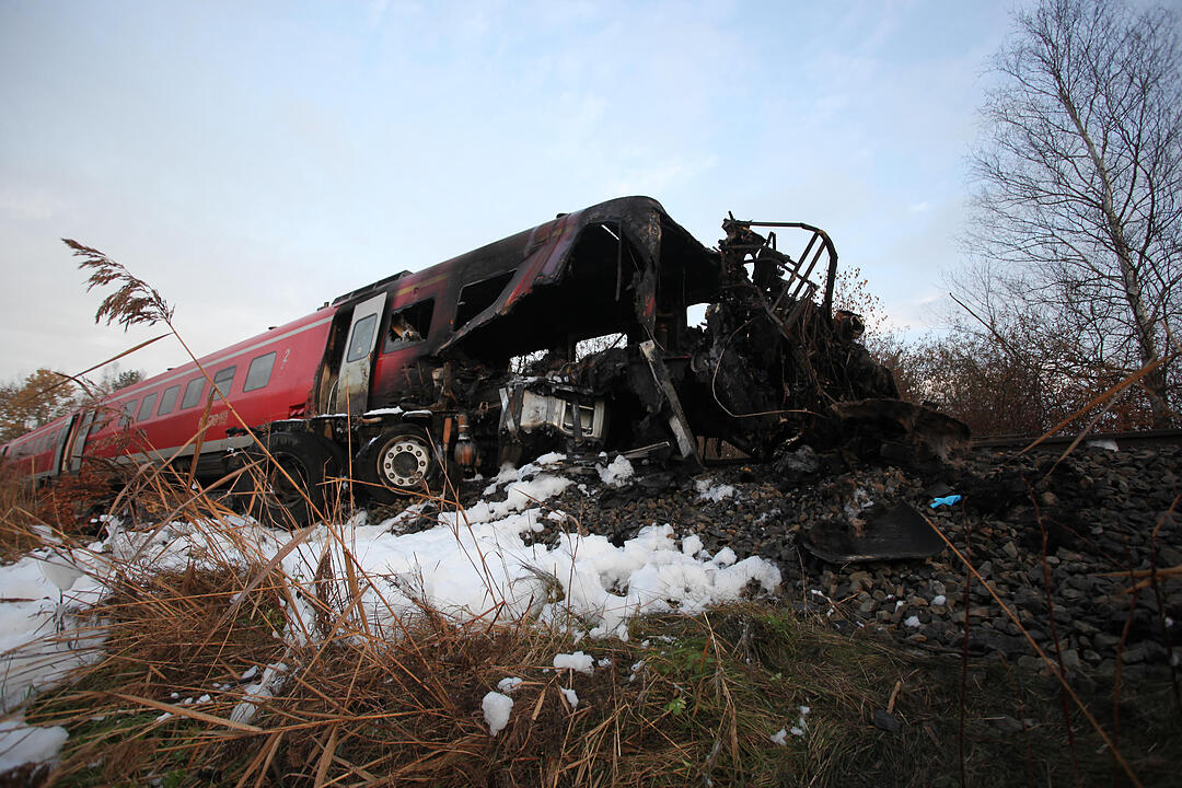 Tagbilder: Zugunglück in der Oberpfalz