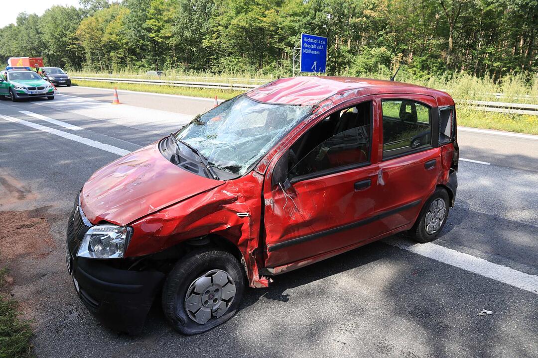 20-Jähriger übersieht Kleinlaster bei Autobahnauffahrt Höchstadt-Nord