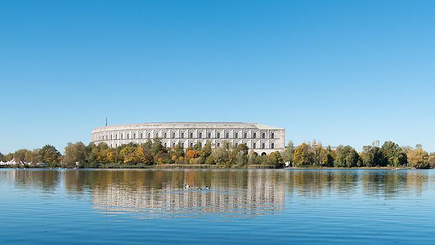 Nürnberg: Zukünftige kulturelle Nutzungsmöglichkeiten - Kongresshalle bietet Rundgang an