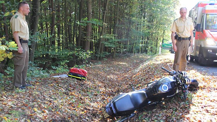 Die Kawasaki wurde schwer beschädigt. Foto: Ralf Kestel