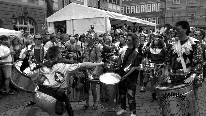 Die Quastenflosser beim Coburger Samba-Fest des Jahres 1999.Foto: CT-Archiv/Klaus Wöhner