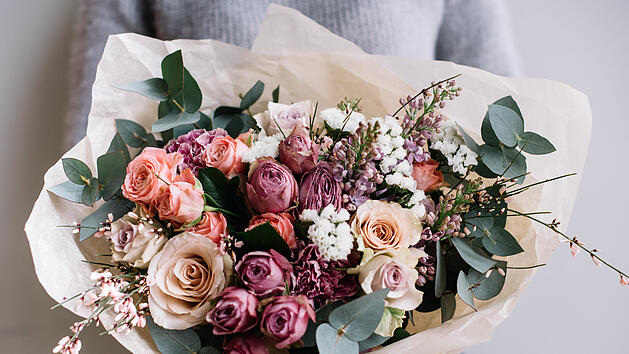 Blumenstrauß als Muttertagsgeschenk