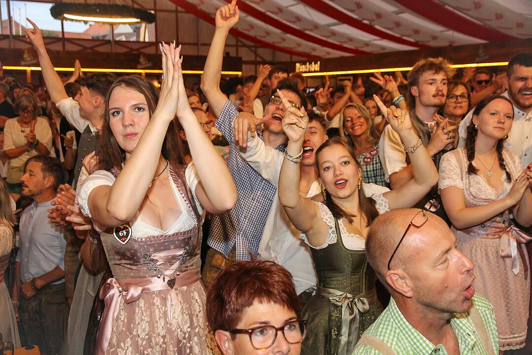 Radspitz &ndash; &bdquo;Ab geht die Party &ndash; und die Party geht ab!&ldquo;
