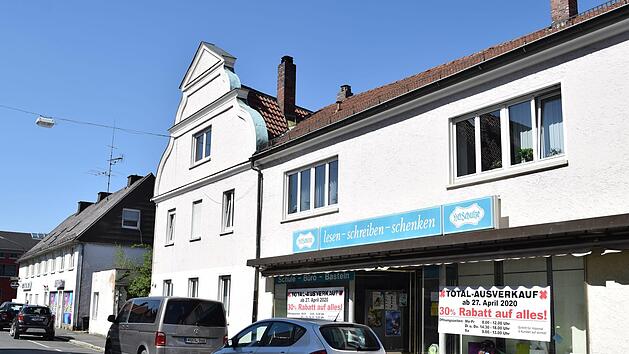 Mit dem Fachgesch&auml;ft H.O. Schulze in der Lichtenfelser Stra&szlig;e geht wieder ein St&uuml;ck "Alt-Burgkunstadt" verloren. Foto: Dieter Radziej