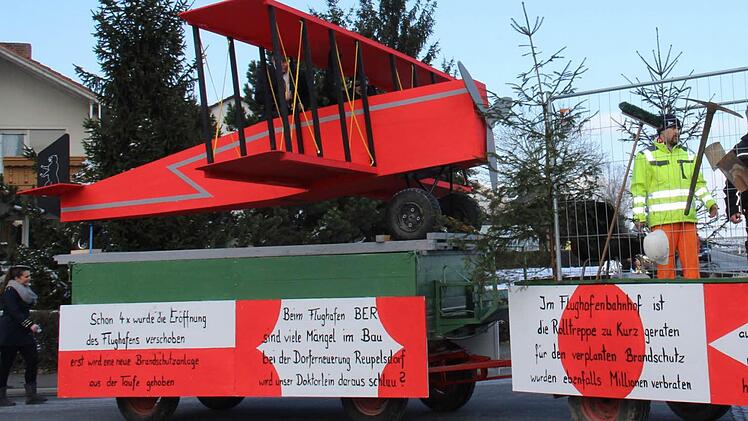 Die Reupelsdorfer Champions heben ab - ganz im Gegensatz zu den Fliegern auf dem Hauptstadtflughafen.  Fotos: Rosemarie Lang