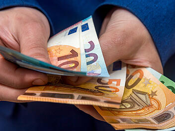 Geld zählen, Inflation, Euro