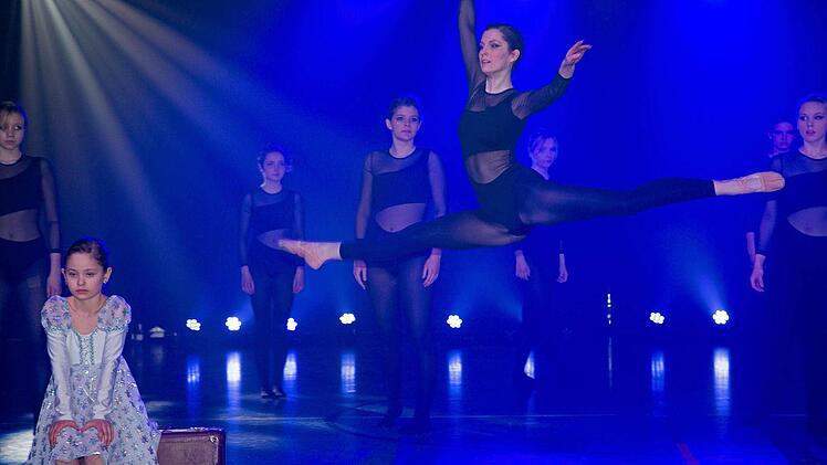 "Move&Dance Center Coburg mit einem Modern Dance.