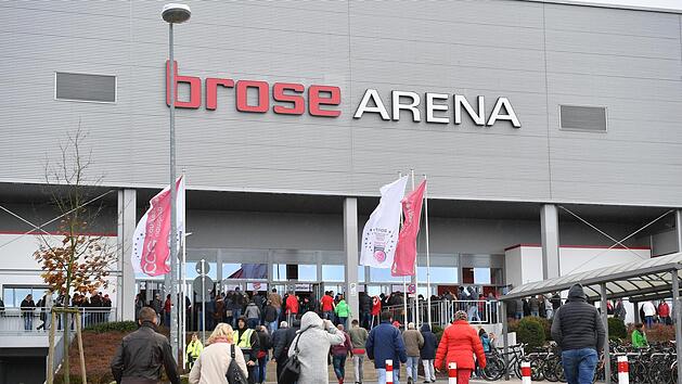 Die Brose-Arena in Bamberg wird nicht erweitert, auch k&uuml;nftig finden dort maximal 6500 Zuschauer Platz. Foto: Ronald Rinklef/Archiv