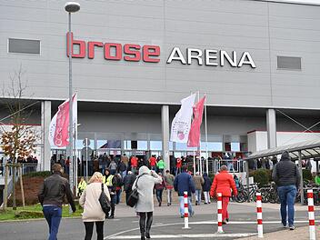 Die Brose-Arena in Bamberg wird nicht erweitert, auch künftig finden dort maximal 6500 Zuschauer Platz. Foto: Ronald Rinklef/Archiv