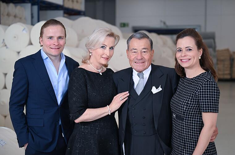 Wolfgang Grupp zurück im Trigema-Büro