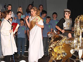 Diese Götterkinder müssen immer zanken. Wer ist am besten? Athene, Aphrodite oder Ares?Fotos: Günther Geiling