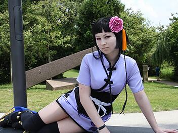 Alexandra Marbuch (18) aus Lichteneiche verkörpert Ran-Mao aus "Black Butler". "Leider", sagt sie, "ist das Kostüm bis auf Kleinigkeiten gekauft". Foto: nat