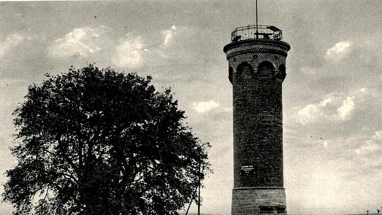 Dieser nach dem ersten Kommandanten Eugen Gullmann benannte Turm wurde 1919 gesprengt.