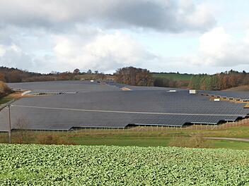 Bei Photovoltaikflächen sieht man noch großes Potenzial, hier die Anlage bei Ebern-Heubach.