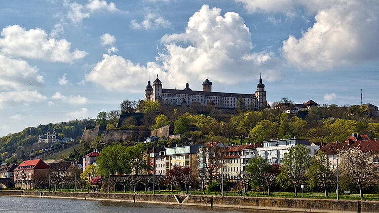 Festung Marienberg oberhalb des Mains in Würzburg