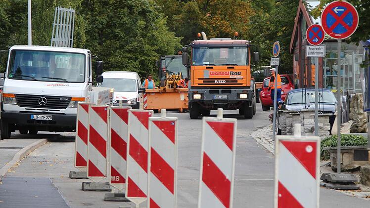 Am Glockenberg geht nichts mehr. Wer nicht weiß, dass dort eine Baustelle ist, erfährt es auch erst, wenn er schon davor steht. Fotos: Helke Renner