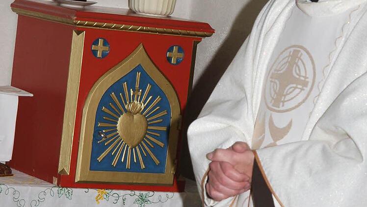 Pfarrer Godfryd Mizerski appellierte an die Gläubigen, der Kirche auch im Alltag einen Platz einzuräumen.