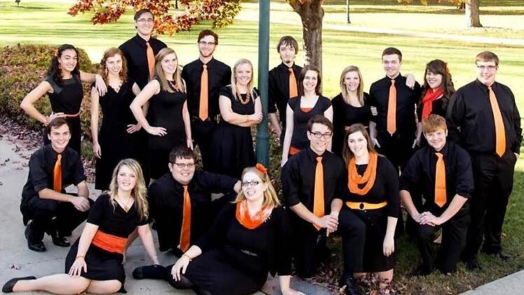 Der Wartburg Universitätschor aus Iowa singt am Mittwochabend in der Michaeliskirche in Ludwigsstadt.  Foto: PR