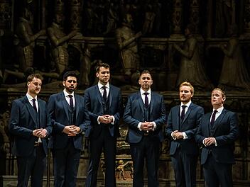 Eindringliches Gastspiel: Das Vokalsextett The Queen's Six gastierte in der Coburger Morizkirche.Foto: Jochen Berger