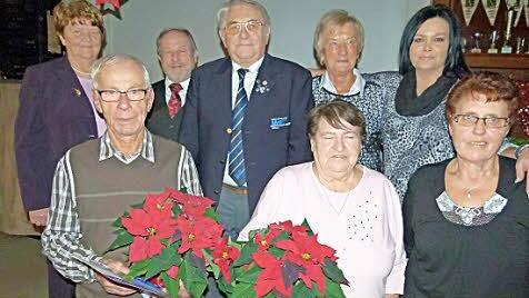 Die Jubilare beim VdK Weitramsdorf (von links): Annelore Stelzner, Franz März, Thomas Heinlein, Horst Nikol, Renate Schulz, Irma Seifert, Antje Behrendt und Heidrun Hauptmann. Foto: Lothar Weidner