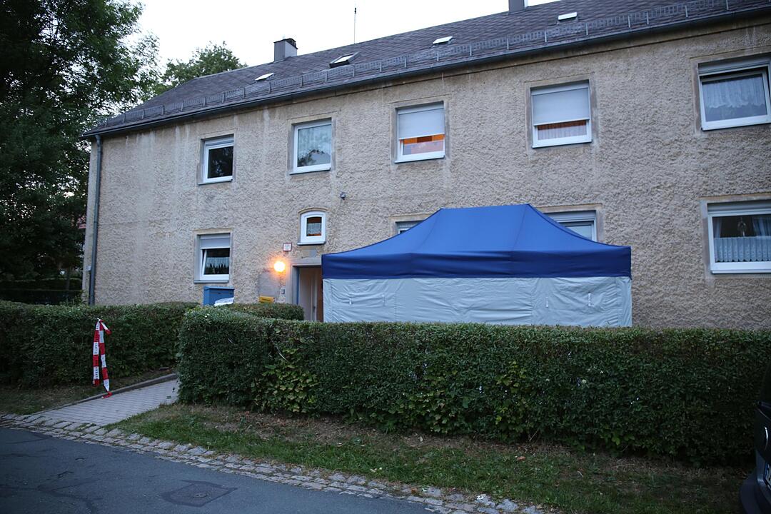 Gewaltverbrechen in Wunsiedel - Frau tot in Wohnung gefunden