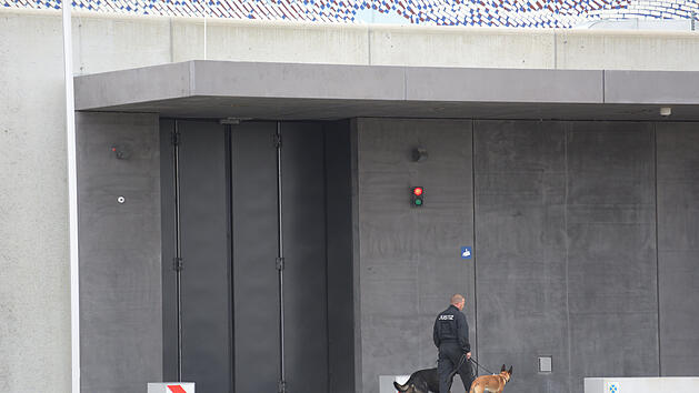 Häftlinge nackt in Zellen? Gewaltvorwürfe in Augsburger JVA - Disziplinarverfahren eingeleitet