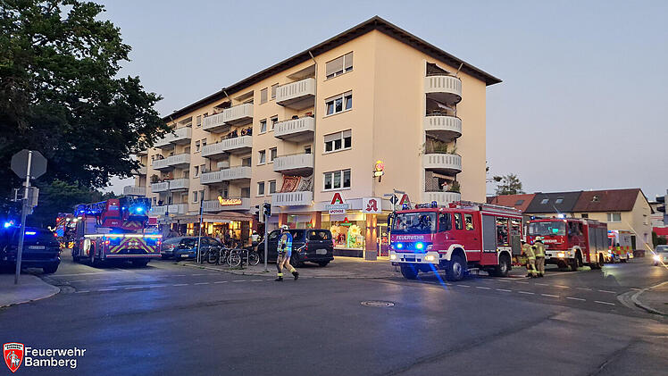 Brandeinsatz f&uuml;r Bamberger Feuerwehr - Rauchentwicklung in Wohnhaus
