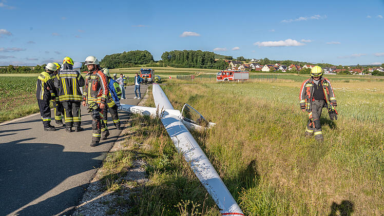 Dreifache Notlandung: Drei Segelflieger m&uuml;ssen zeitgleich neben der A73 notlanden