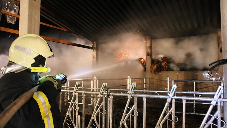 Eindrücke vom Brand in Haard in der Nacht auf Sonntag. Foto: Ralf Ruppert