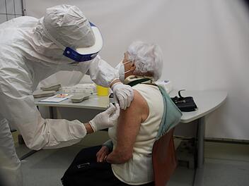 Der Landkreis Kulmbach setzt sein Impfangebot mit Astrazeneca f&uuml;r &uuml;ber 60-J&auml;hrige fort.