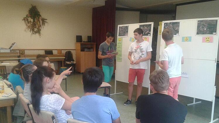 Jugendliche bringen sich bei der Gestaltung ihrer Gemeinde ein. Foto: iSo