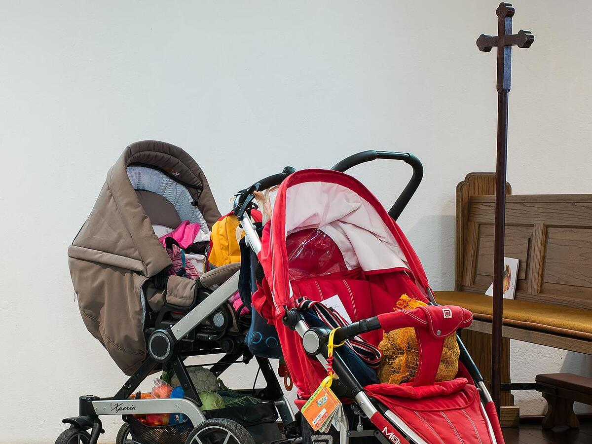 Mietrecht: Darf der Kinderwagen im Treppenhaus stehen?