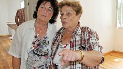 Wohnten früher im Heimatspielhaus: Elfriede Seit und Anette Katzenberger. Foto: Heike Beudert