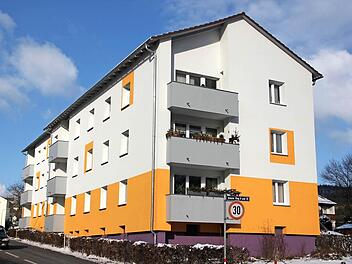 Dieses Mehrfamilienwohnhaus am Inneren Ring wurde außen saniert, innen zum Teil noch nicht. Die Miete stieg um 44 Prozent.
