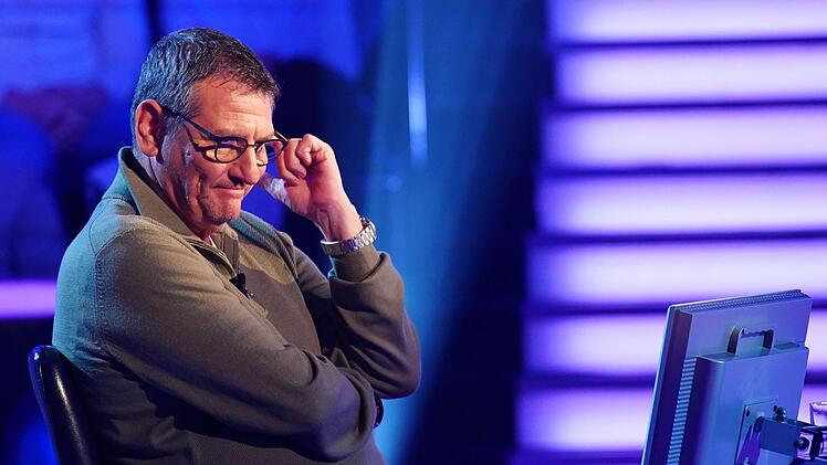 Uwe Schmitz, Fahrzeugimporteur aus D&uuml;sseldorf steht auf 4.000 Euro und darf n&auml;chsten Montag weiterspielen.