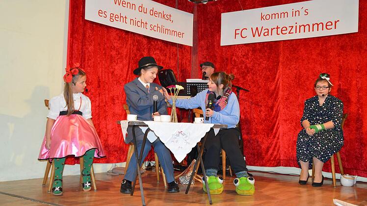 Fasching beim FC Poppenlauer  Foto: Annette Warmuth