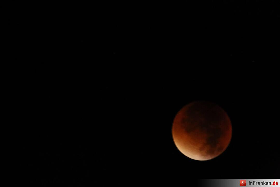Leserfotos: Blutmond über Franken