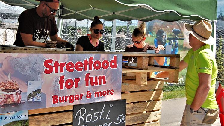 Auf Streetfood-Festivals ist das Essen ein Vergnügen. Foto: Sigismund von Dobschütz