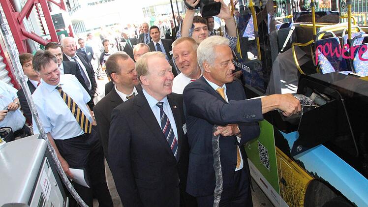 Ein paar Tropfen rannen tatsächlich aus dem Zapfhahn - posiert wird hier fürs Foto.