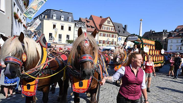 Ein Hingucker: Das Brauerei-GespannFoto: Ronald Rinklef