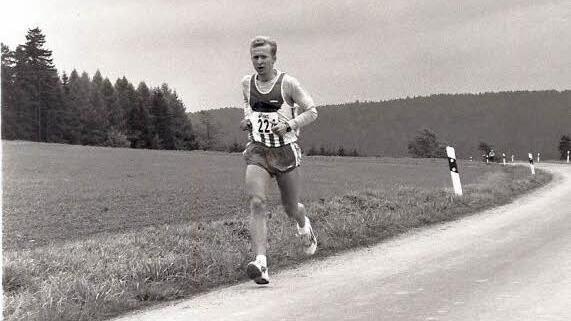 Thomas Leppert (SGB Stadtsteinach) war der letzte Sieger auf der alten Sauna-Laufstrecke 1998 in starken 1:10.23 Stunden. Foto: Michael Kraus