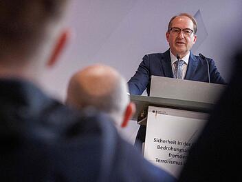 Symposium des Bundesamts f&uuml;r Verfassungsschutz (BfV)