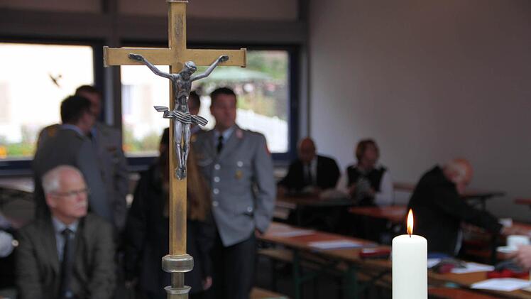 Der Festakt begann mit einem ökumenischen Gottesdienst in der Georgi-Halle. Foto: Ulrike Müller
