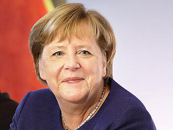 Großer Zapfenstreich für Angela Merkel