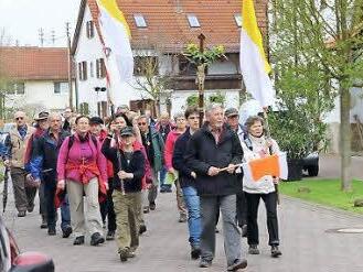 Mit der Ankunft der Bad Kissinger Wallfahrer wurde in Fridritt der Marienmonat Mai eingeläutet. Foto: Heike Beudert